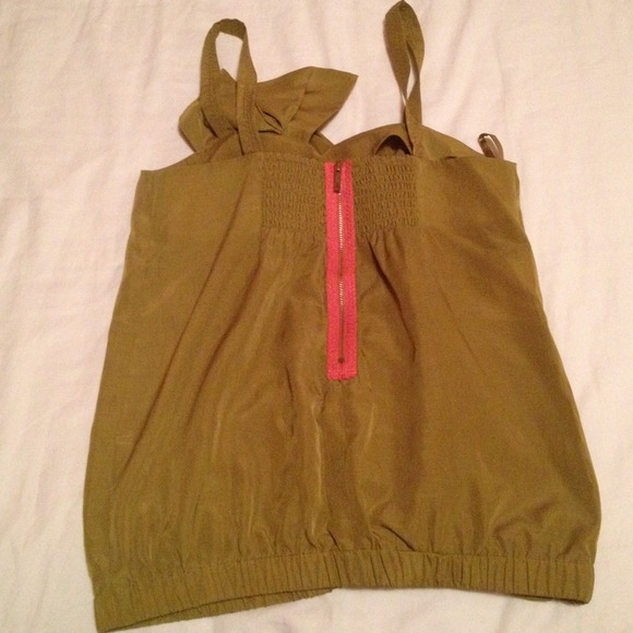 Shirt - Picture 2 of 3