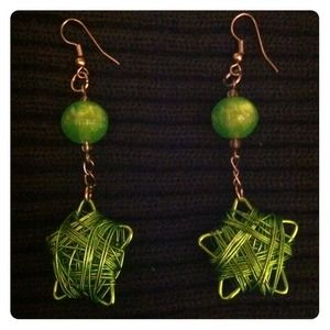 ❌SOLD❌Unique-hand made green stars earrings!