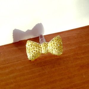 Brand New yellow dust plug!