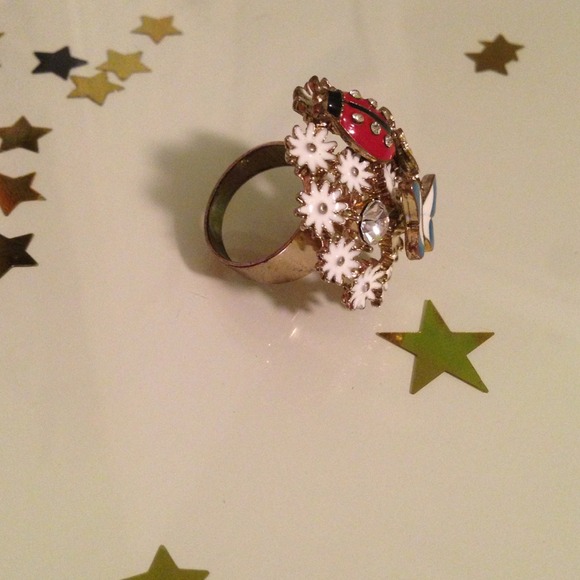 Spring Ring 💍🌸🌼🐞 - Picture 3 of 4