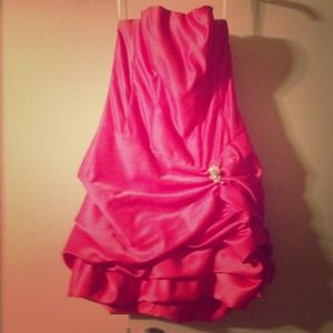 Size 10 cache prom/formal dress