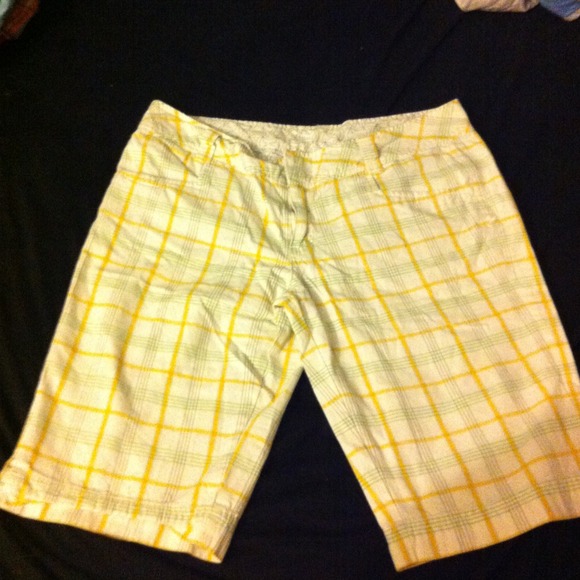 Hurley shorts! - Picture 1 of 2