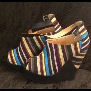 Cute rainbow wedges w/ ankle strap! NWOT