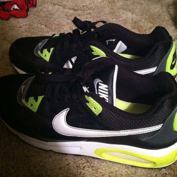 Nike airs