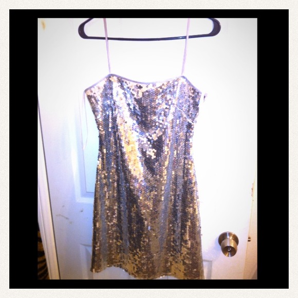 Silver sequence mini dress - Picture 2 of 2