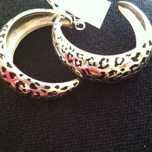 Earings