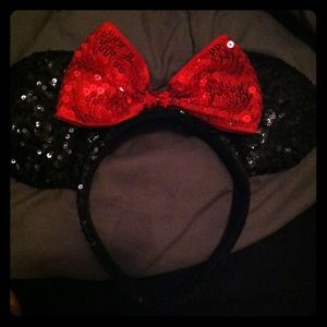 Minnie Mouse headband