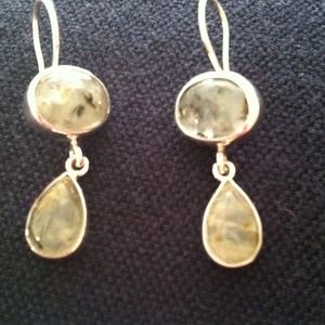 Earings