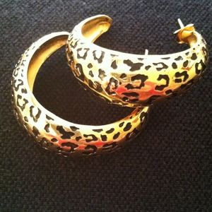 Earings