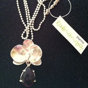 Neckless