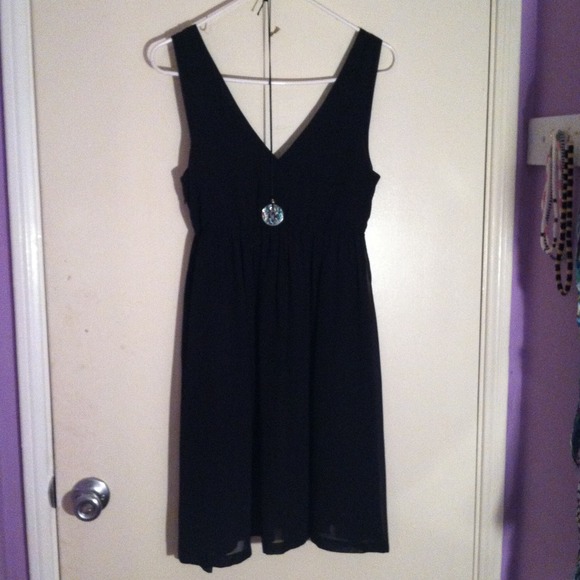 American eagle outfitters simple black dress