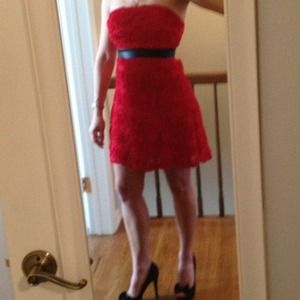 🚫SOLD🚫to @nyki2k13 Red strapless dress