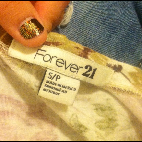 Forever 21 Floral Crop Top - Picture 2 of 4