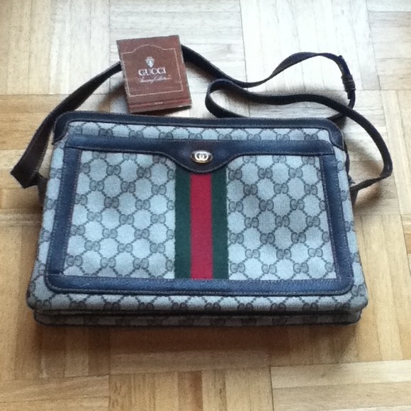 ⛔SOLD⛔Authentic GUCCI shoulder bag