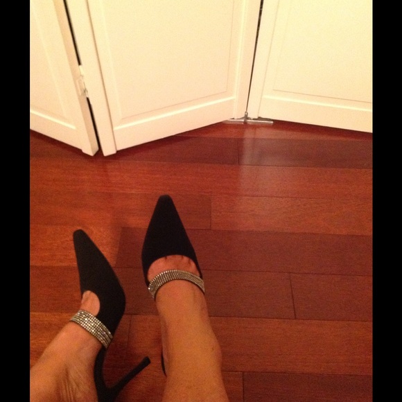 The Perfect Heel for Gowns👠 - Picture 3 of 5