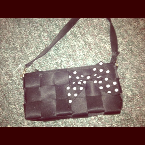 Seatbelt purse!