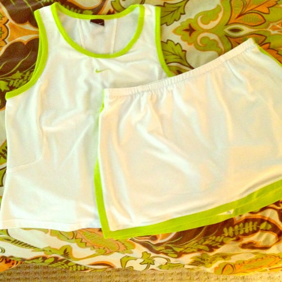 ❎SOLD❎ Nike DriFit tank and Skort