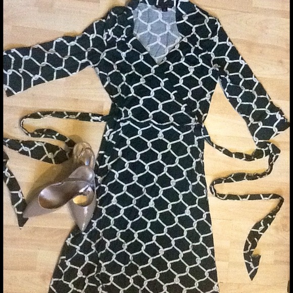 **Bundled*** Banana Republic Dress Sz. Small - Picture 2 of 4