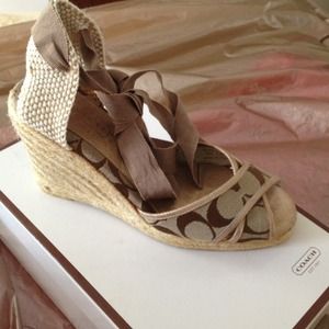 Size 7 Coach wedge