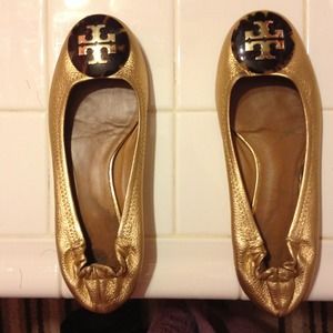 Authentic Gold Tory burch flat with box
