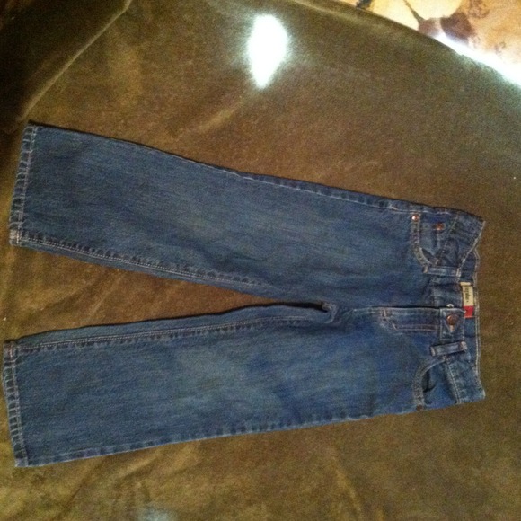 Old navy regular fit 4T jeans worn maybe 3 times