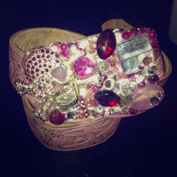 Custom belt buckle and hand painted belt