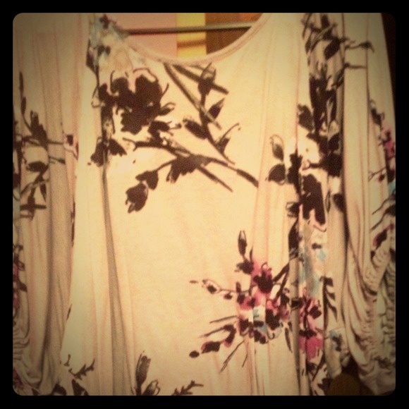 Grey Floral blouse size XL