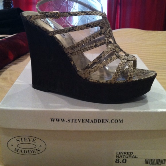 Steve Madden wedges - Picture 3 of 3