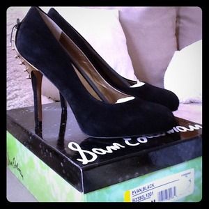 SOLD in a bundle  to laysap Sam Edelman Pump