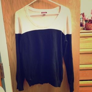 Hold for @hollyk1991