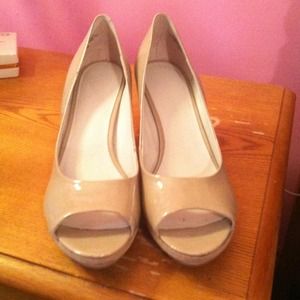 Nude Nine West heels
