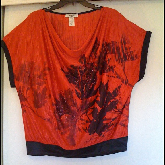 Red drape neck
