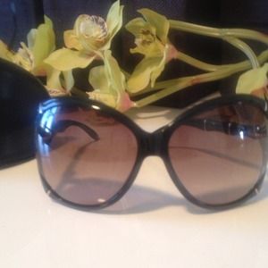 100% authentic Gucci sunglasses