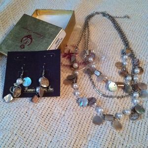 Premier Designs Coastal necklace & earrings