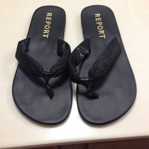 Report sparkle flip flops size 9