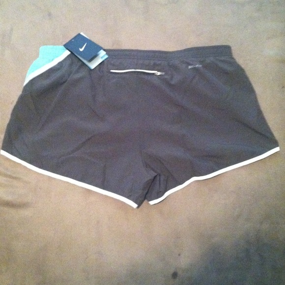 SOLD***NIKE RUNNING SHORTS - Picture 3 of 3
