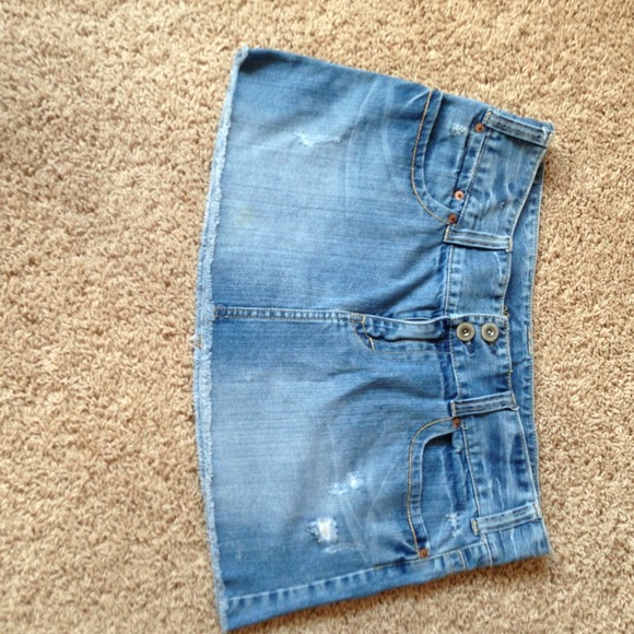 American Eagle short flirty denim skirt
