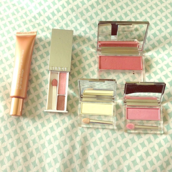 Clinique makeup bundle✨