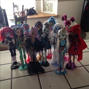 Monster high dolls