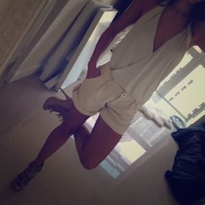 REDUCED!!!🔥🔥🔥Cute beige shorts