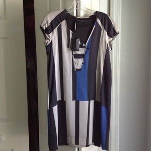Club Monaco Dresses - NEW color block dress Club Monaco Dresses - NEW color block dress
