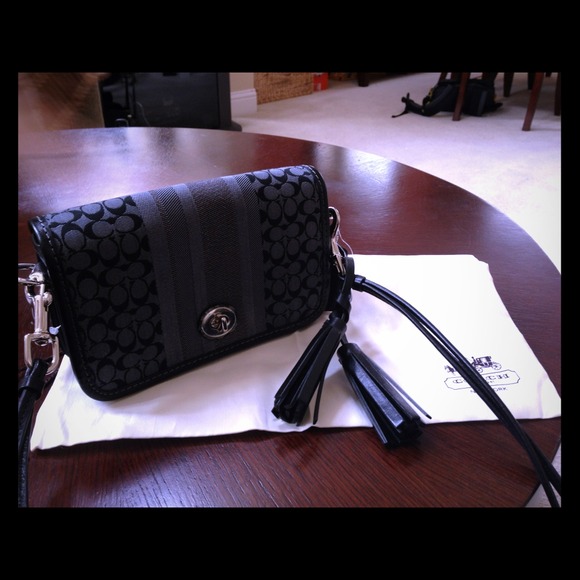 Reserved Reduced - Brand New Coach Cross Body Bag