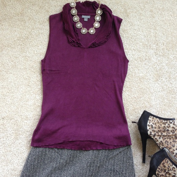 Ann Taylor top - Picture 2 of 4