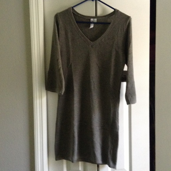 Boy Meets Girl Dresses & Skirts - NWT- Sweater Dress Boy Meets Girl Dresses & Skirts - NWT- Sweater Dress