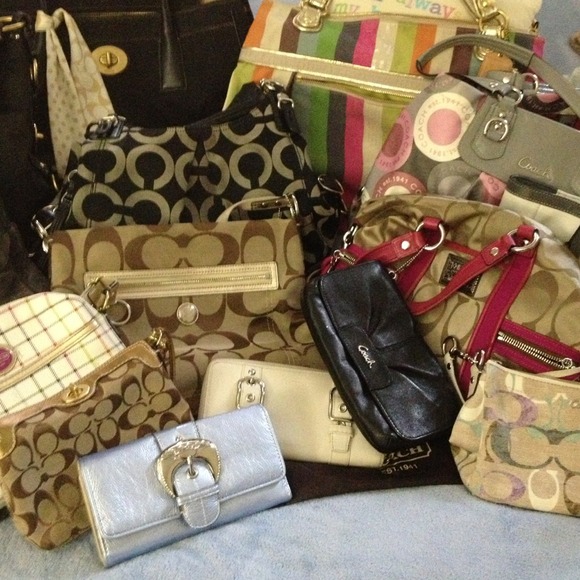 Sharing my closet - Picture 3 of 3