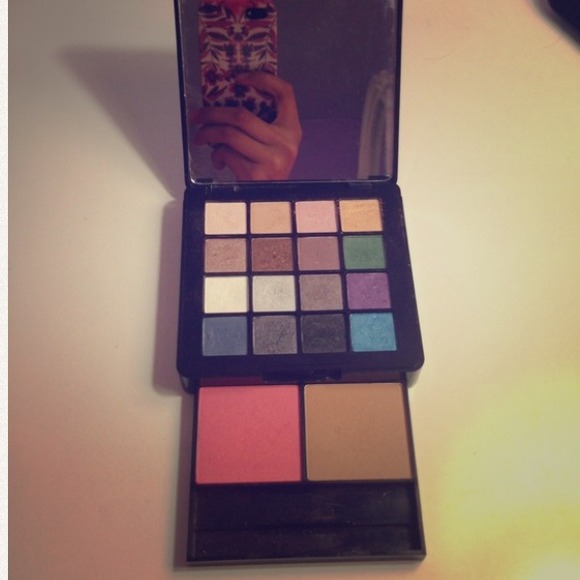 VS Makeup Palette