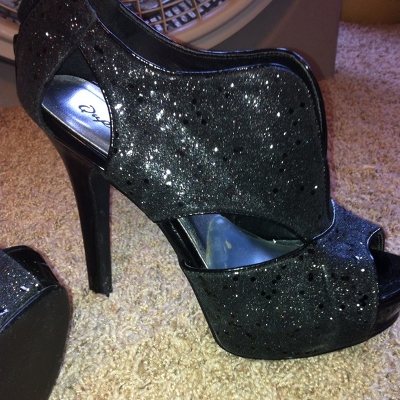 Amazing black ✨SPARKLE✨heels