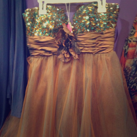 Homecoming dress - Picture 1 of 1