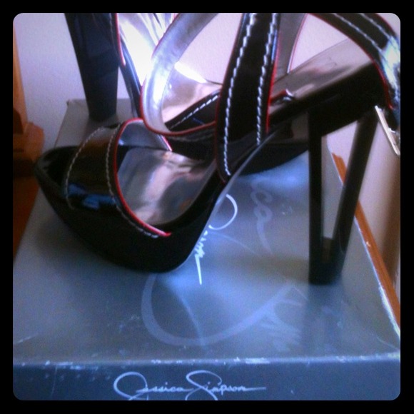 Jessica Simpson heels