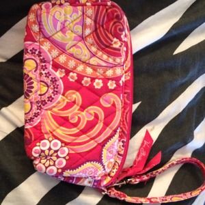 BUNDLENWOTVera Bradley wristlet